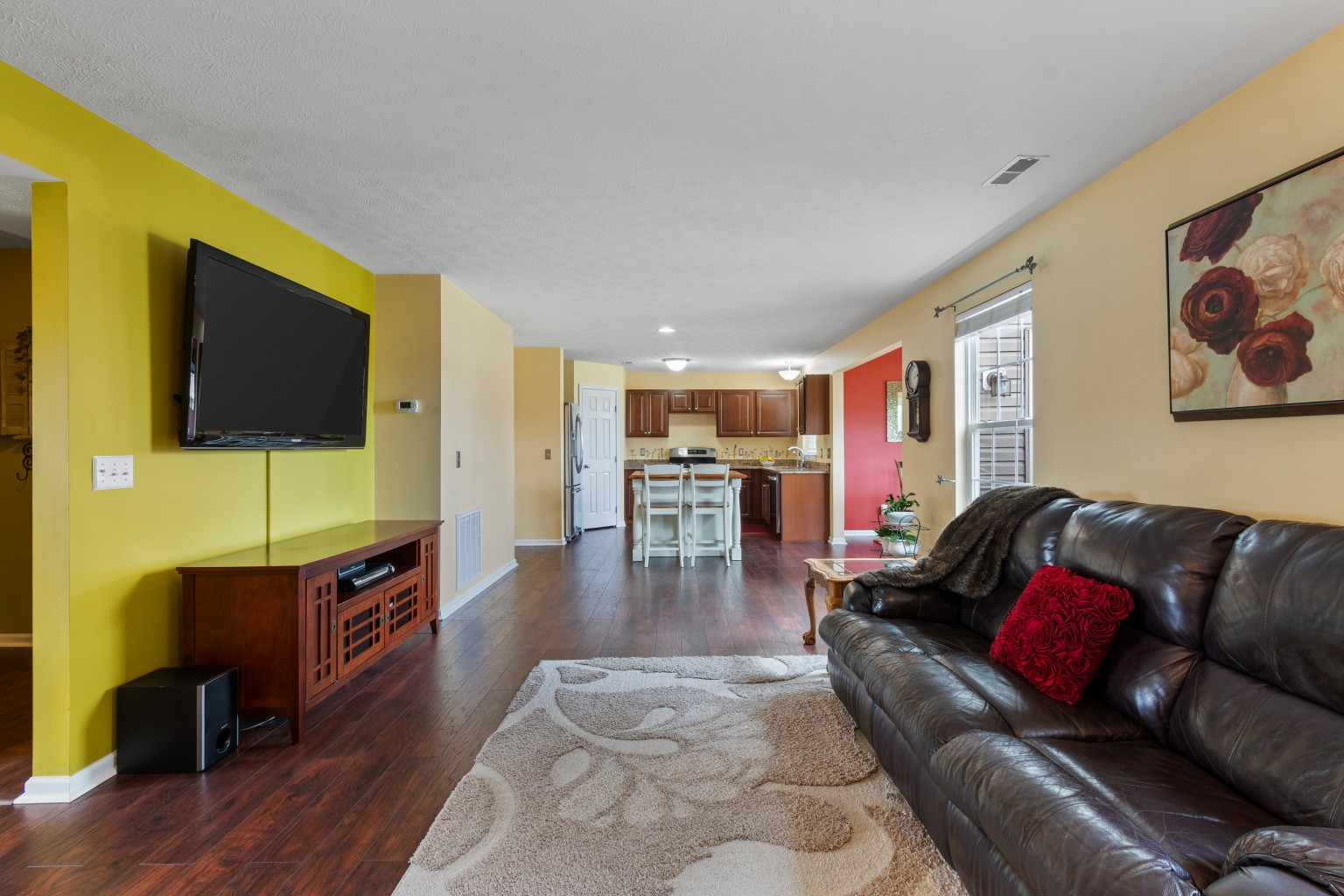 North Ridgeville Gem CuldeSac Comfort Exactly Real Estate Flat